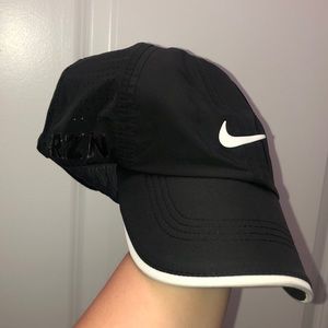 Nike RZN cap